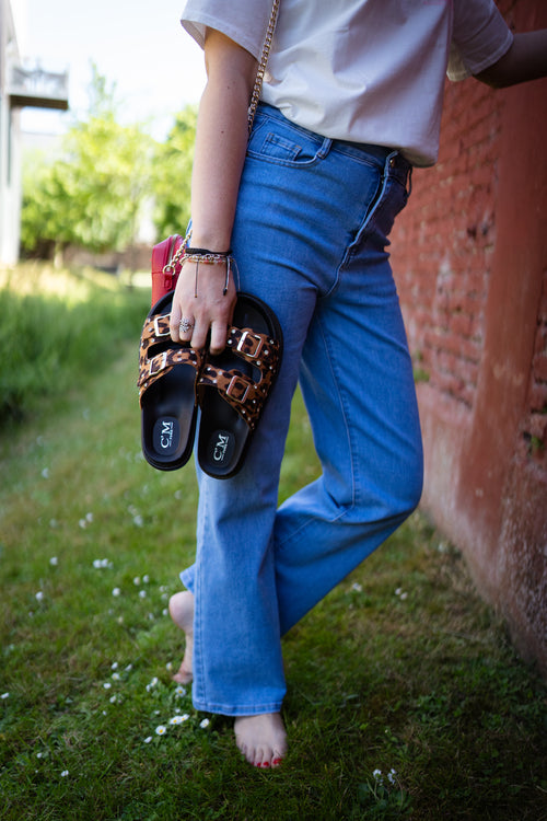 Claquette leopard et noir